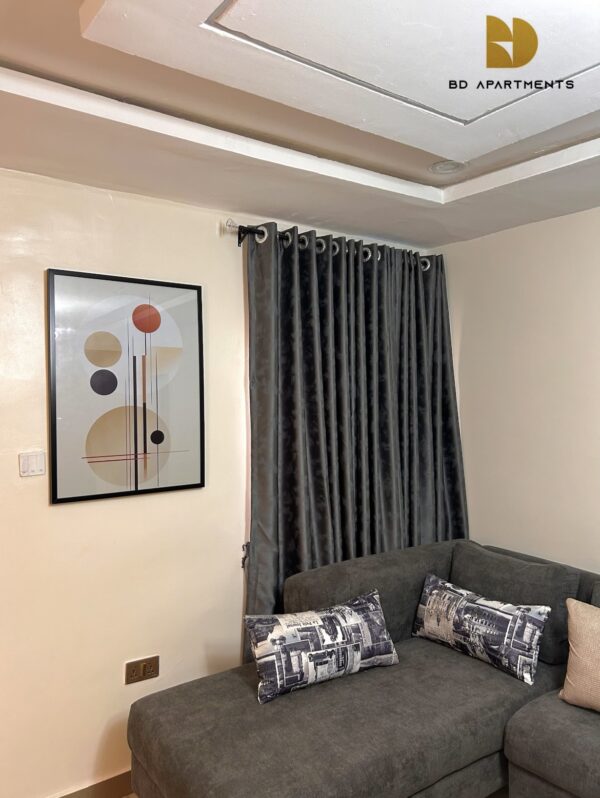 Stylish 1-Bedroom Apartment - Image 2
